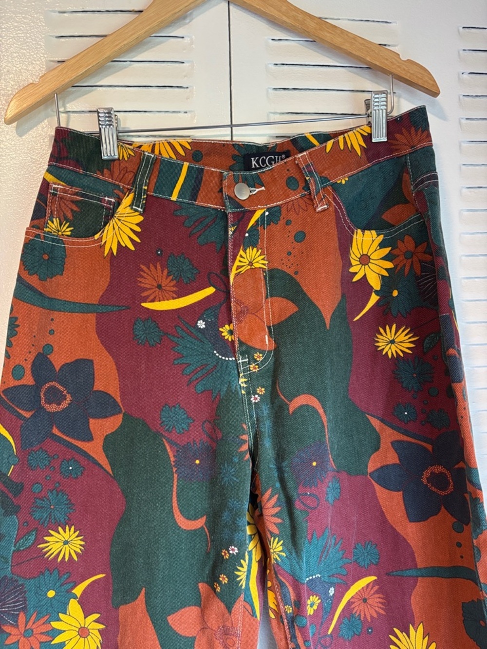 KCGH Retro Floral Wide-Leg Pants – Bold 70s Statement | Size XL - Picture 3 of 12